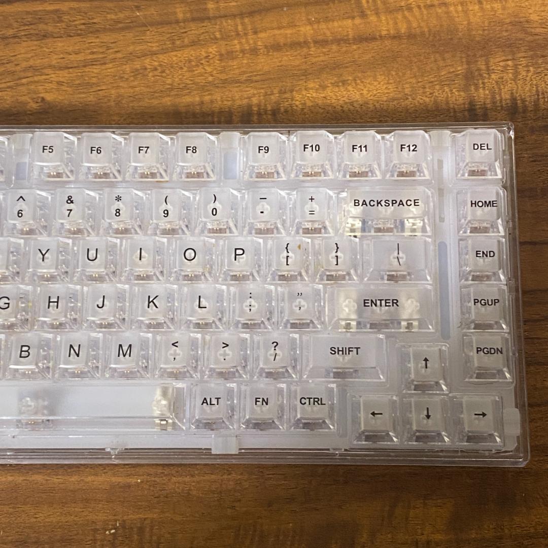 YUNZII 75% メカニカルキーボード クリア RGB 有線　無線