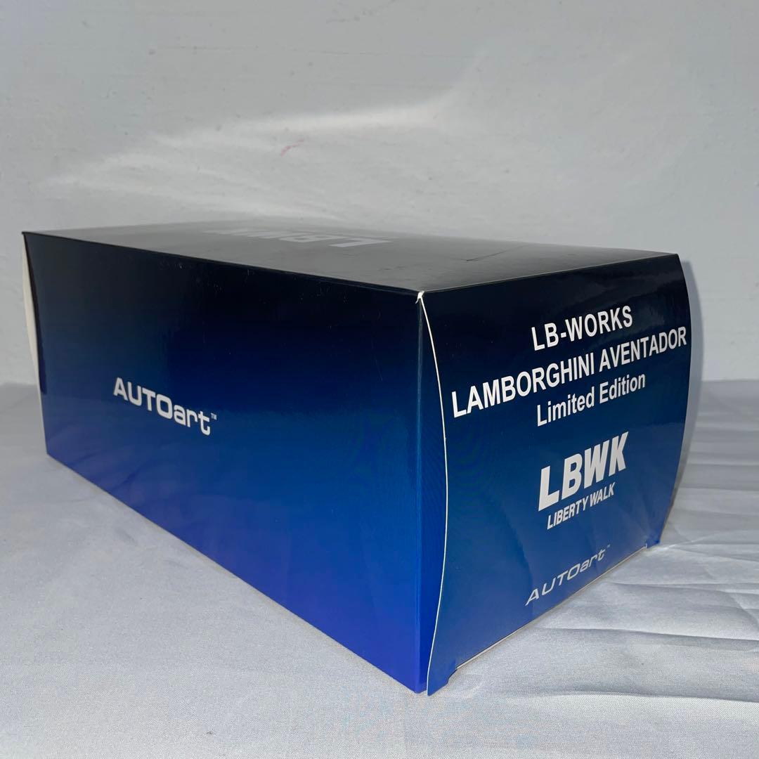 オートアート　1/18　ランボルギーニ　アヴェンタドール　リミテッドエディション