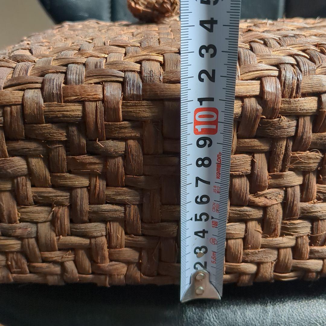 国産　古い山葡萄　やや大きめ　1番皮　籠