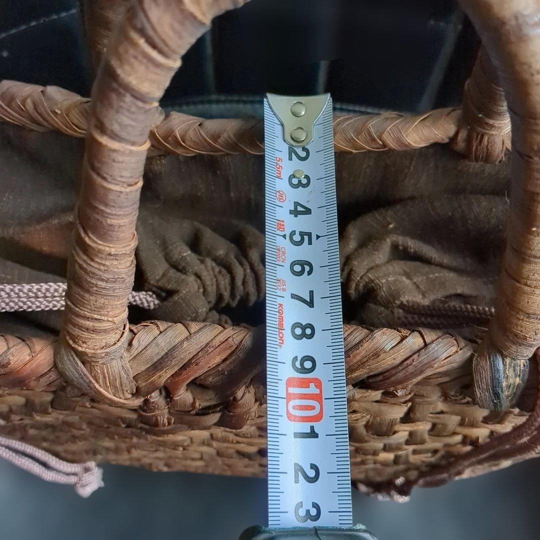 国産　古い山葡萄　やや大きめ　1番皮　籠