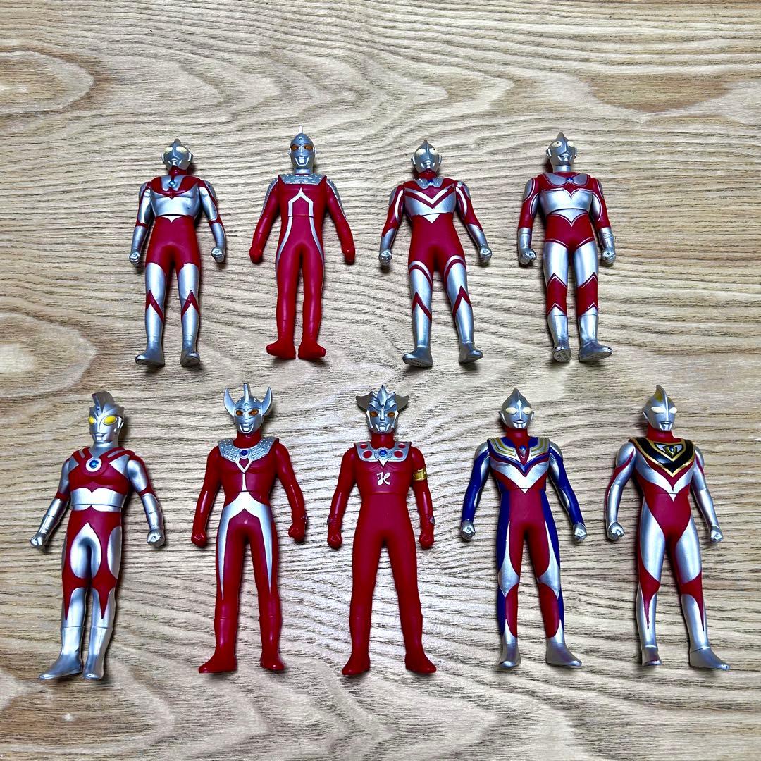 おもちゃ　バンダイ　ウルトラマン　ソフビ　42体セット