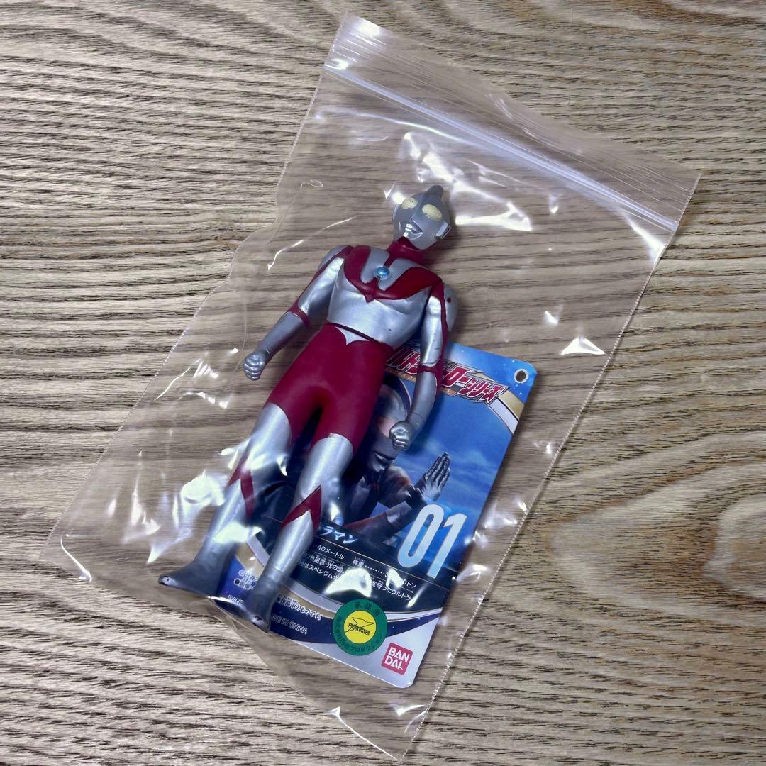 おもちゃ　バンダイ　ウルトラマン　ソフビ　42体セット