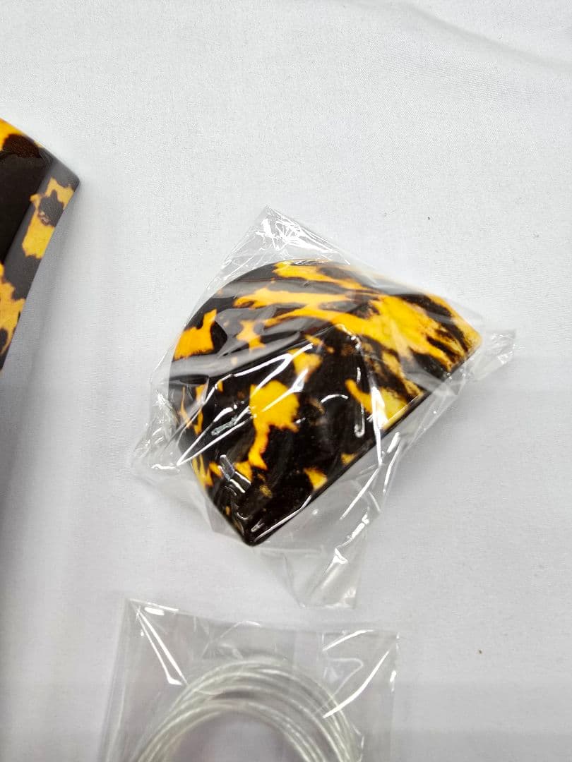 新品　津軽三味線の胴掛けセット　鼈甲調