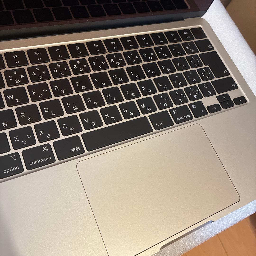 【こなんさん専用】MacBook Air 2022 M2 16GB/256GB