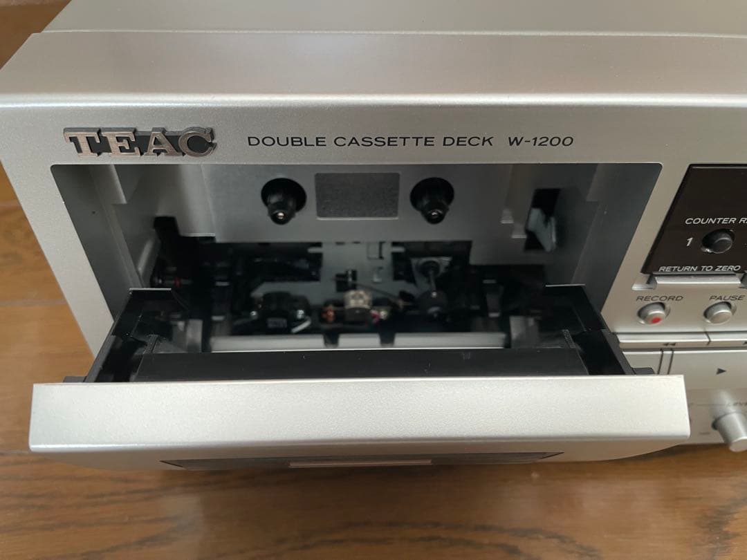 ラジオ・コンポ TEAC W-1200 Double Cassette Deck