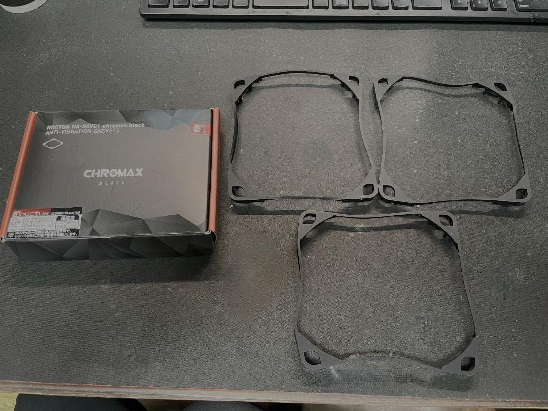 Noctua NH-U12A chromax.black CPUクーラー おまけ