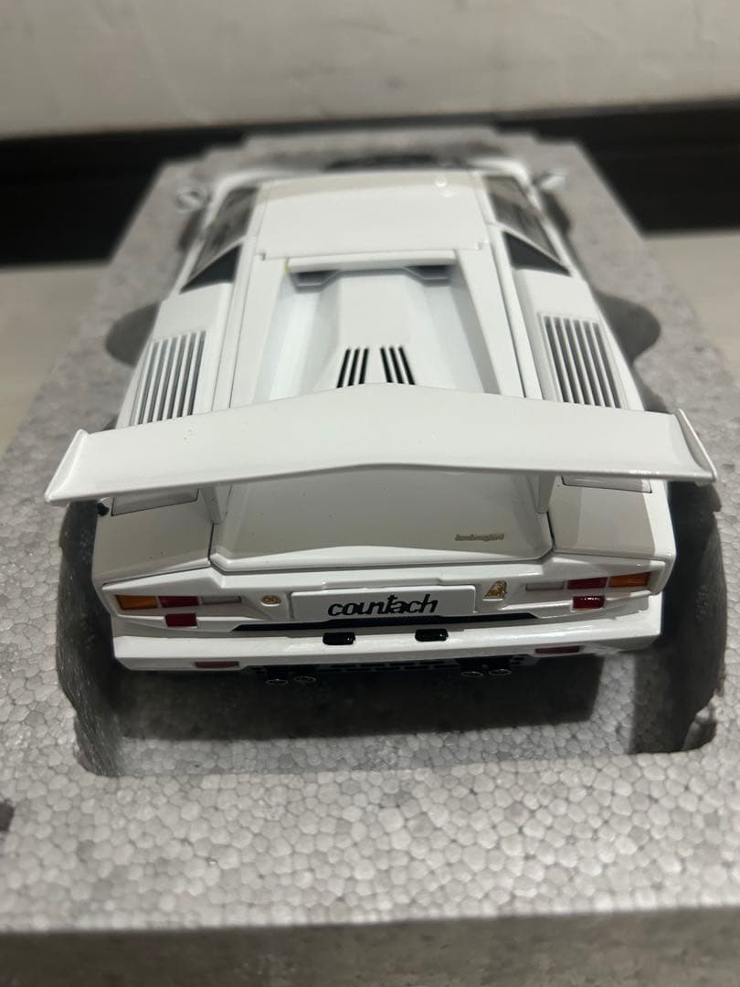AUTOart 1/18 ランボルギーニ カウンタック アニバーサリー 25th