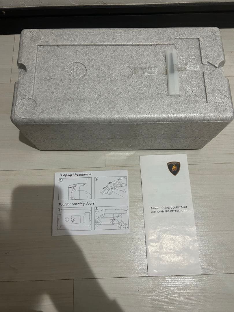 AUTOart 1/18 ランボルギーニ カウンタック アニバーサリー 25th