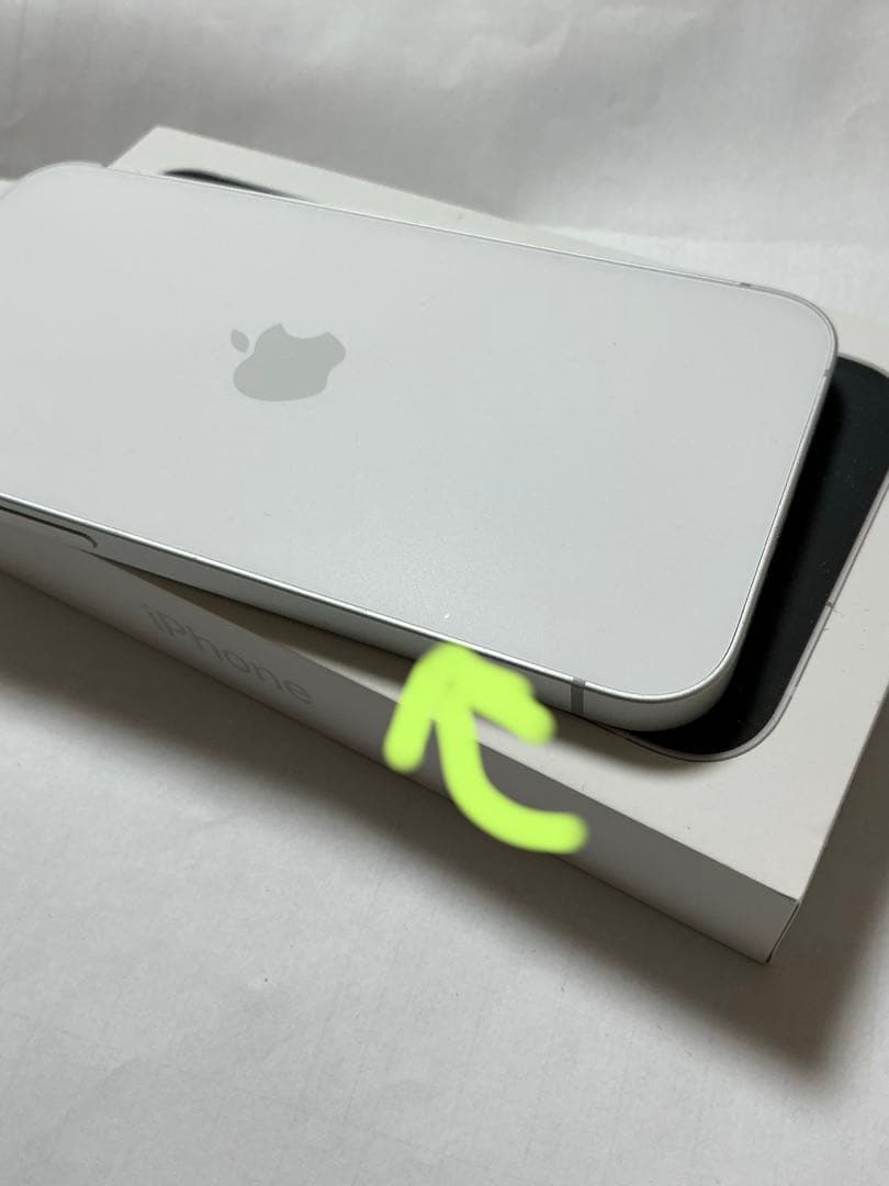 Apple iPhone 16e ホワイト 美品 箱付き AppleCare+