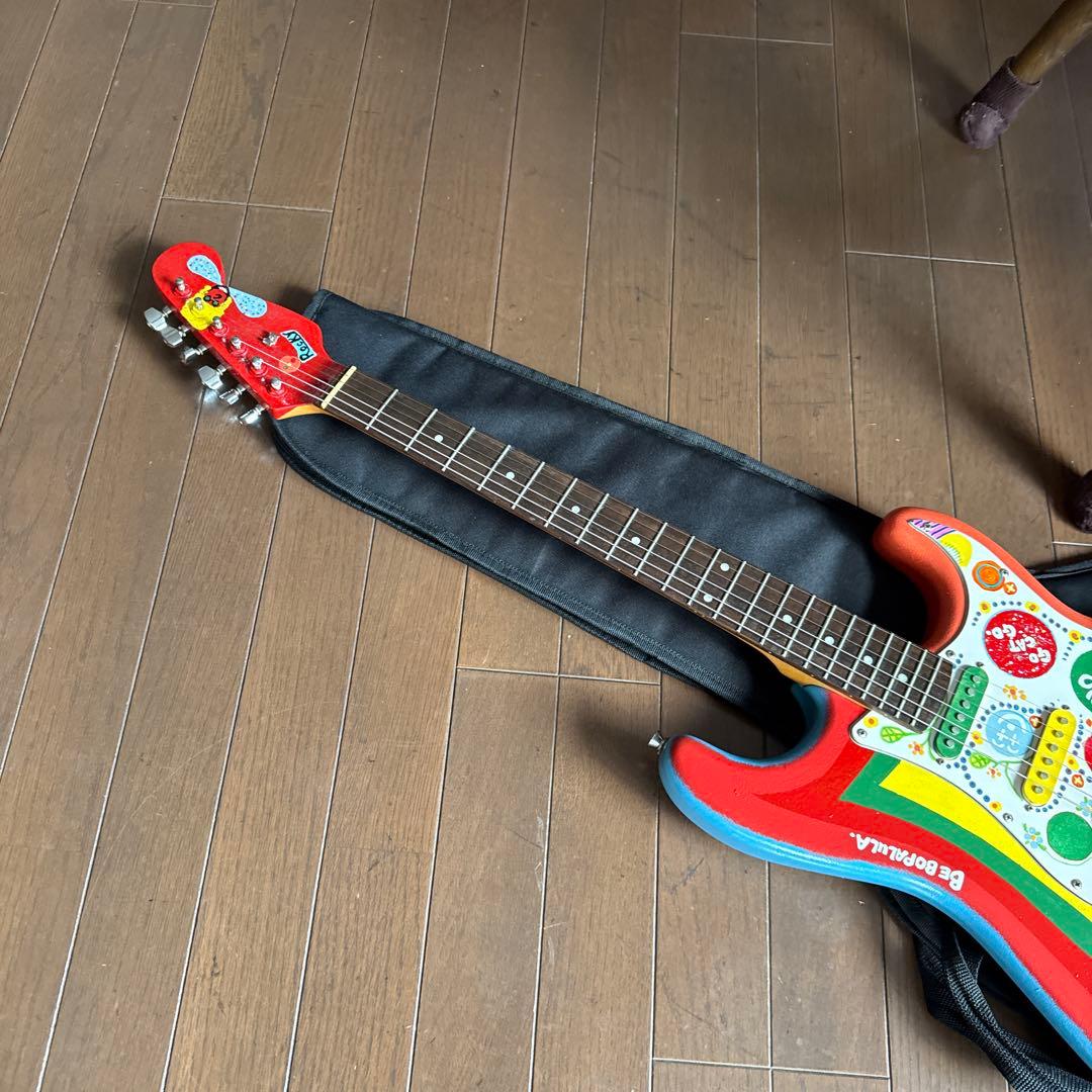 フェンダーストラトタイプ　ビートルズのジョージロッキー風ギター動作良好弾きやすい
