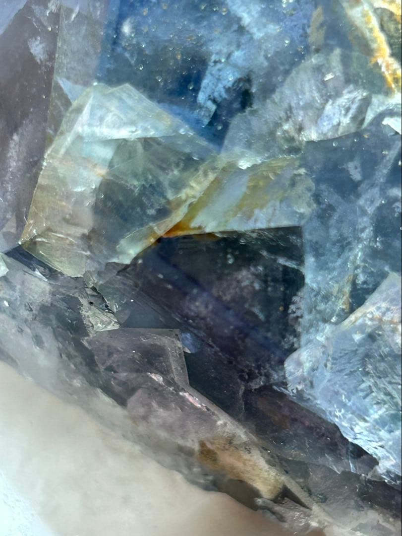 中国産｜黄金を宿すキューブ パイライト共生フローライト 121g