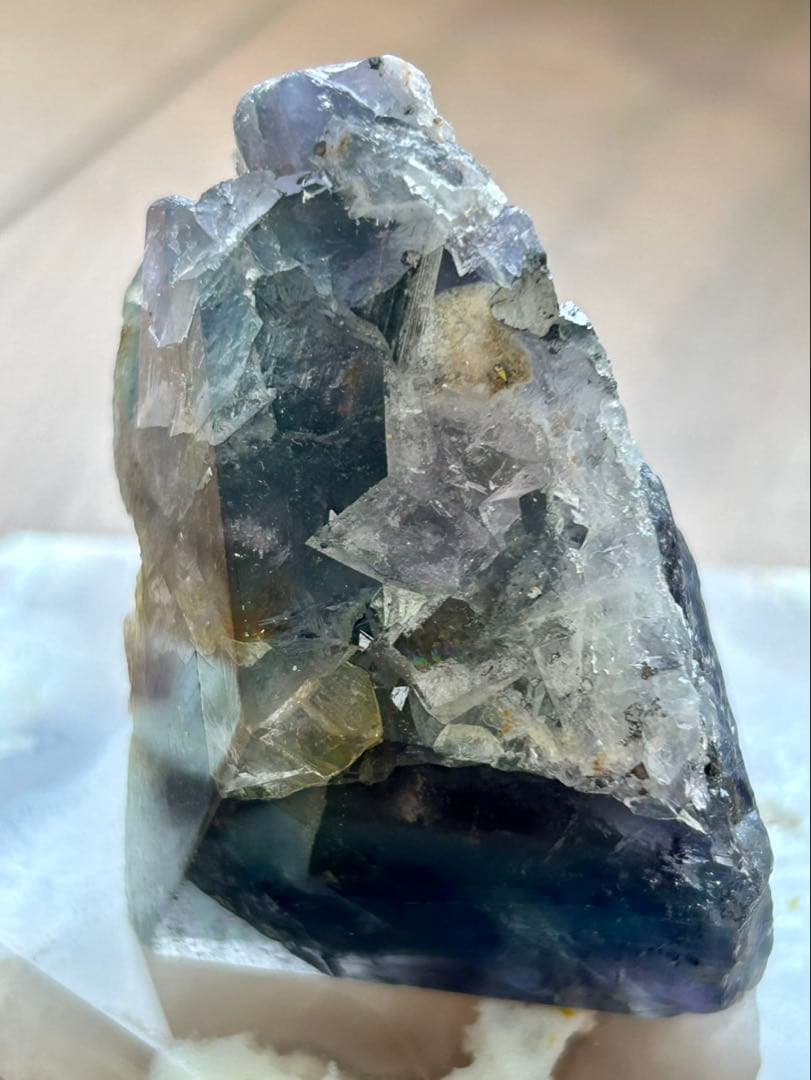 中国産｜黄金を宿すキューブ パイライト共生フローライト 121g