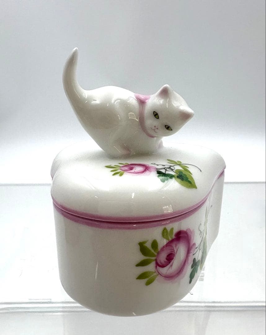 未使用保管品　ヘレンド ウィーンの薔薇　猫　ミニ小物入れ ボンボニエール　箱付