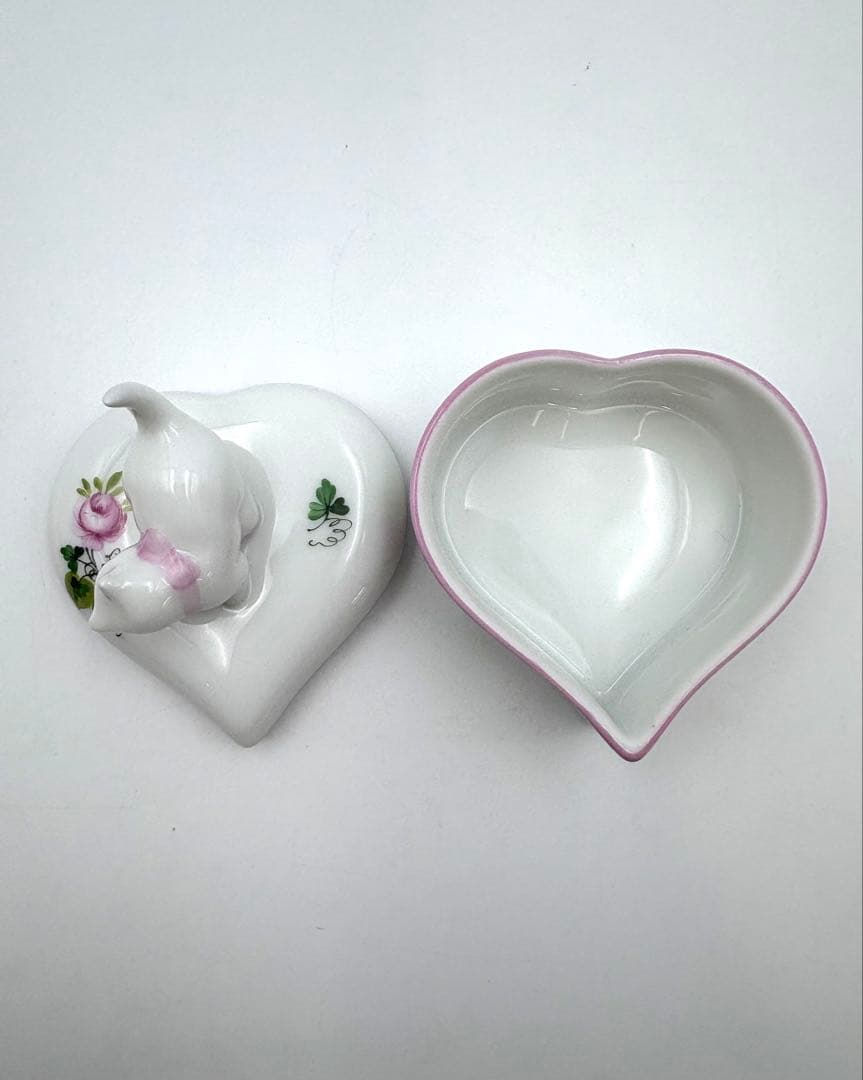 未使用保管品　ヘレンド ウィーンの薔薇　猫　ミニ小物入れ ボンボニエール　箱付