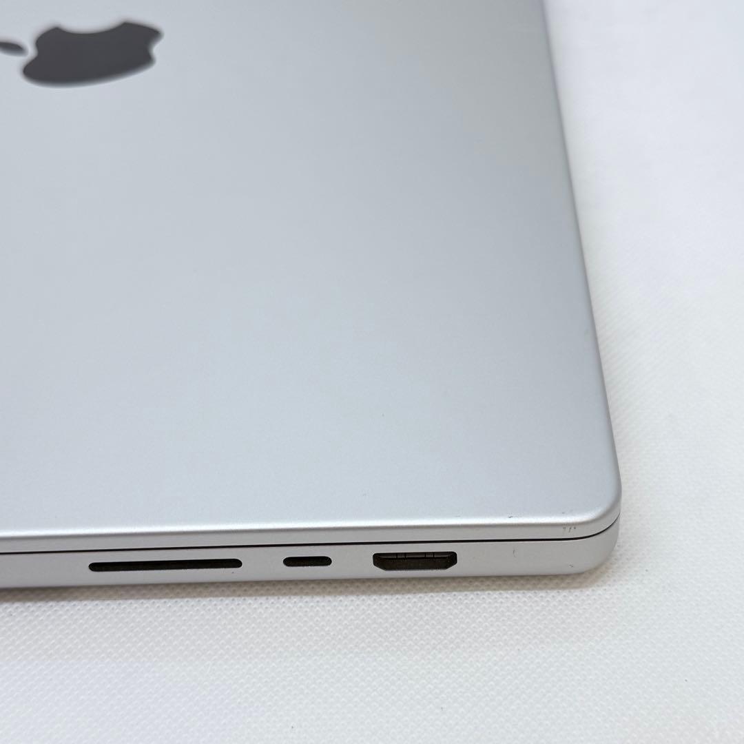 【美品】MacBook Apple M1 Pro | 32GB / 512GB