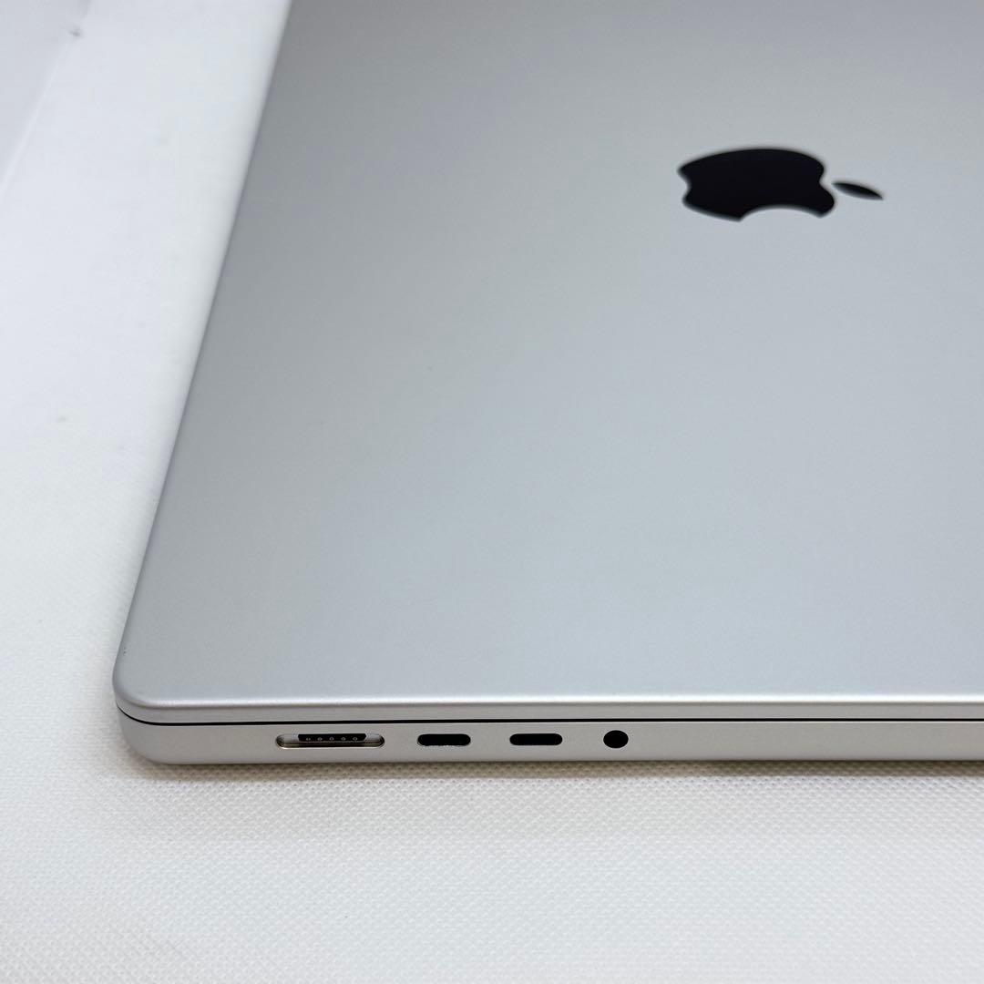 【美品】MacBook Apple M1 Pro | 32GB / 512GB