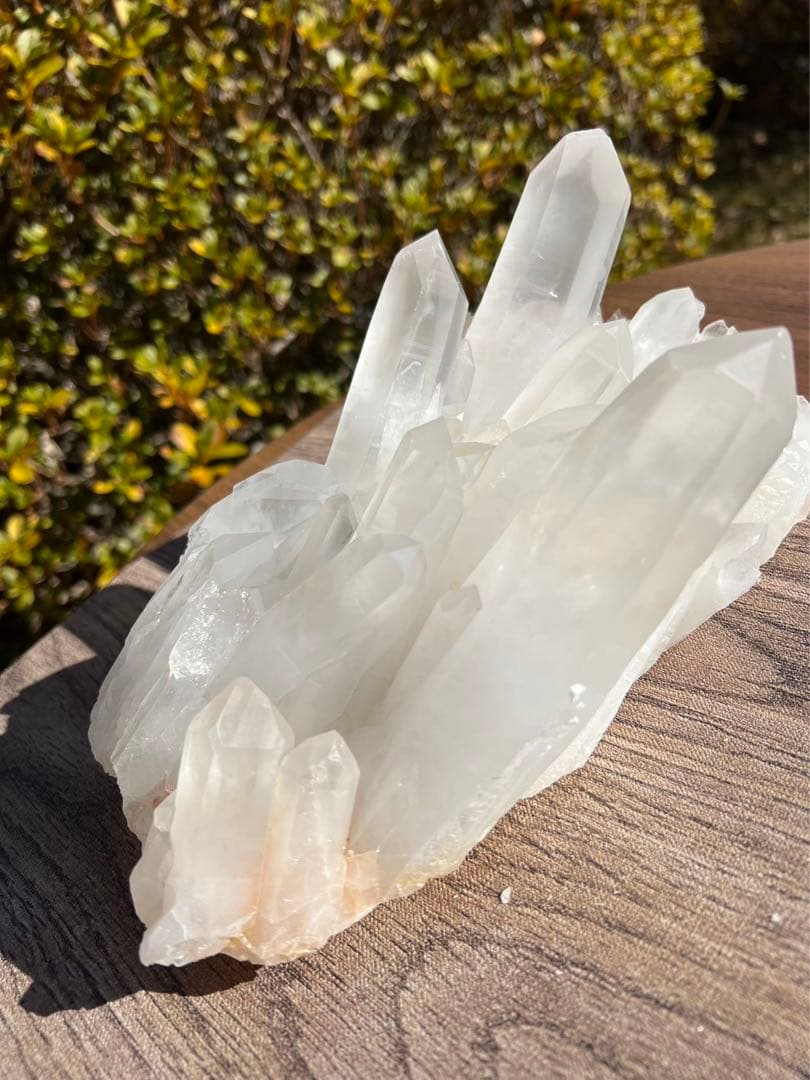 A243 マダガスカル産水晶クラスター