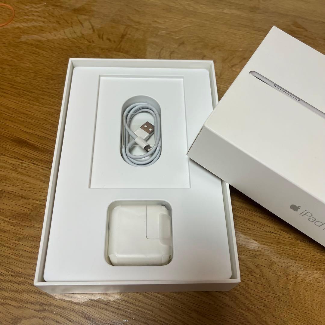 iPad mini4 16GB SIMフリー 箱付 初期化済