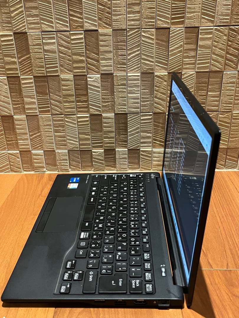 富士通 LIFEBOOK U9313/NX｜第12世代i5｜16GB｜512GB