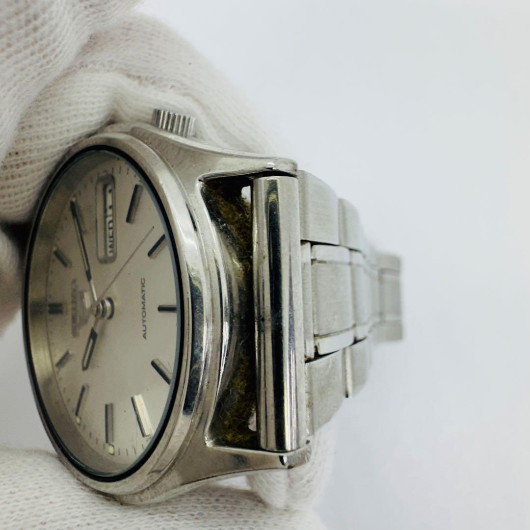 ✨SEIKO✨セイコー5✨デイデイト✨シルバー文字盤✨腕時計✨