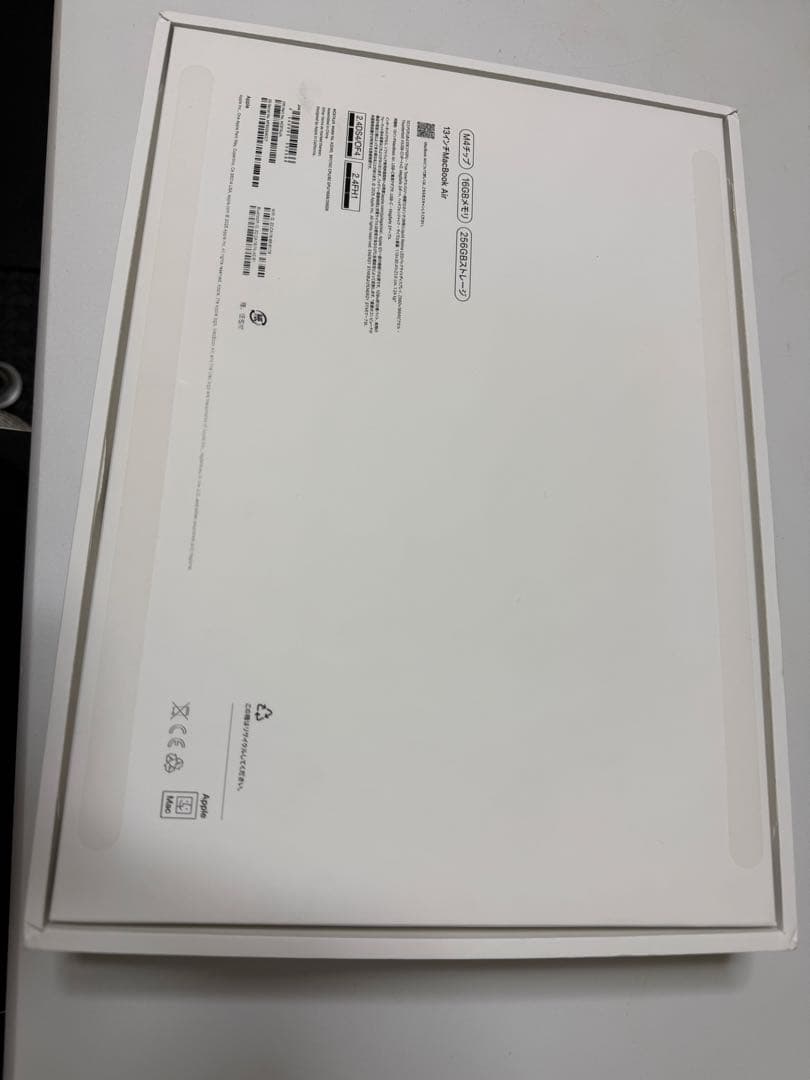 MacBook Air13インチM4 16GMメモリ256ストレージ