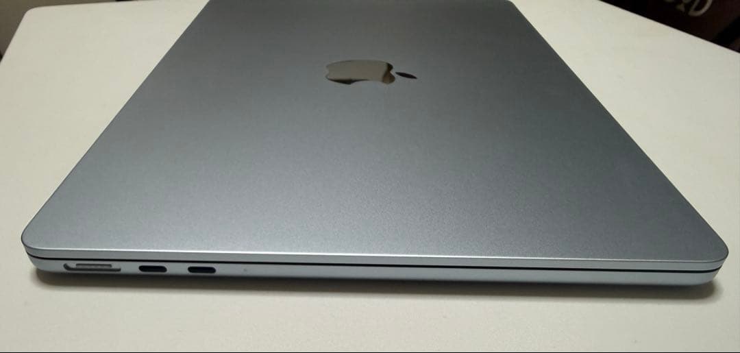 MacBook Air13インチM4 16GMメモリ256ストレージ