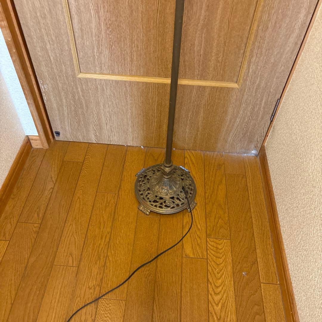 クラシックフロアスタンド フリルシェード