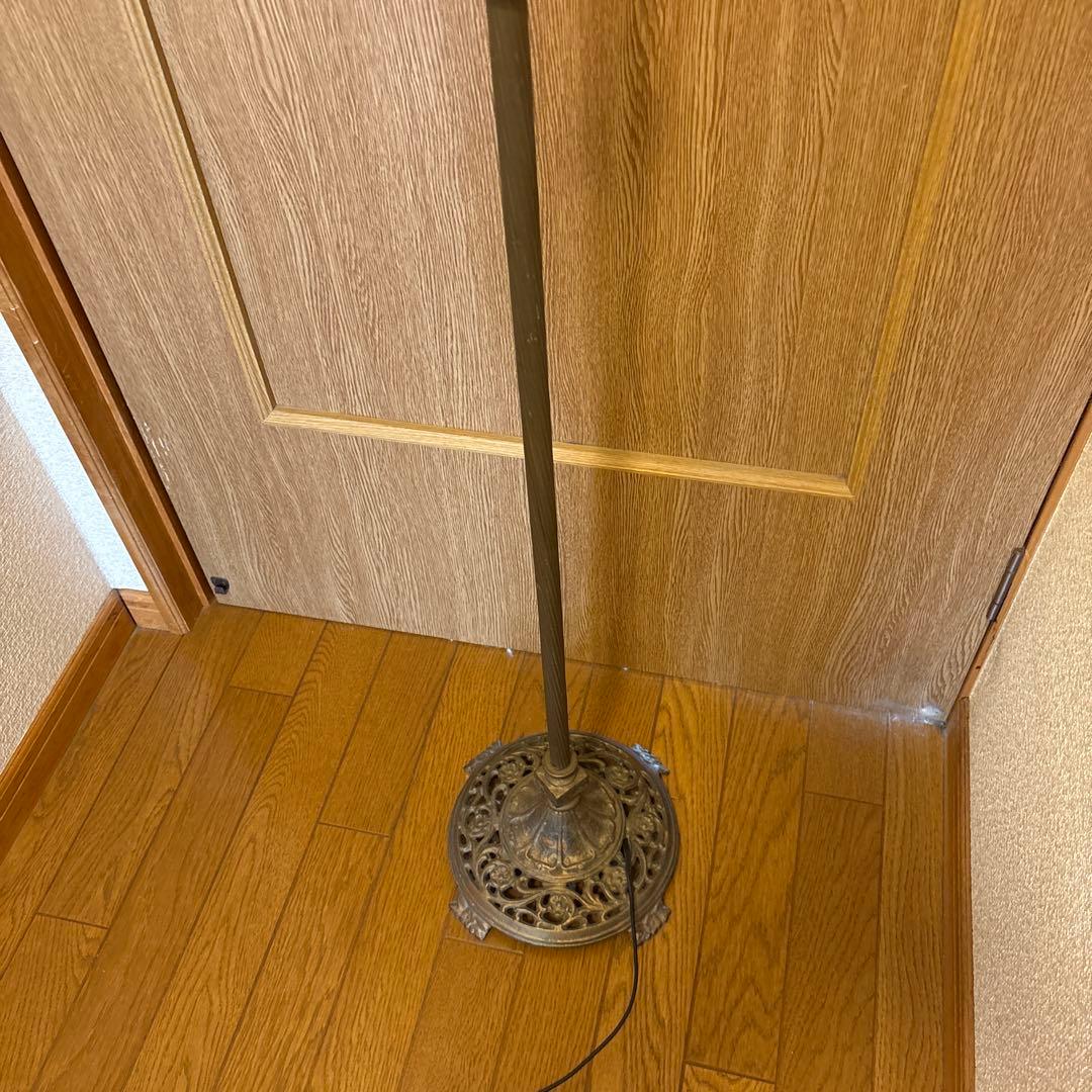 クラシックフロアスタンド フリルシェード