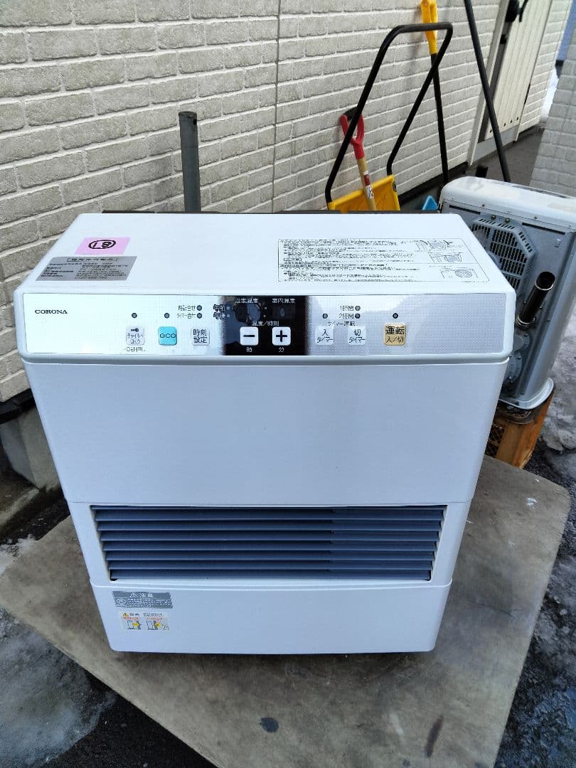 札幌発コロナFF温風石油ストーブ！品番「FF‐VG4215S」2016年式中古⑱