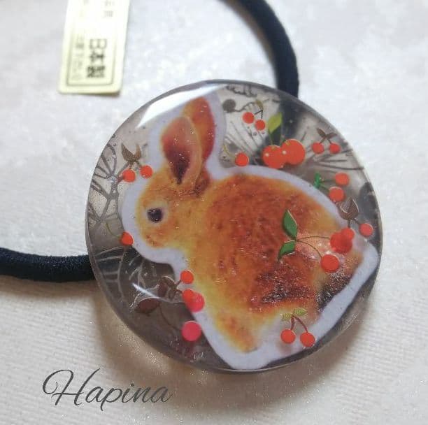 さくらんぼデザインうさぎちゃんラウンドレジンヘアゴム