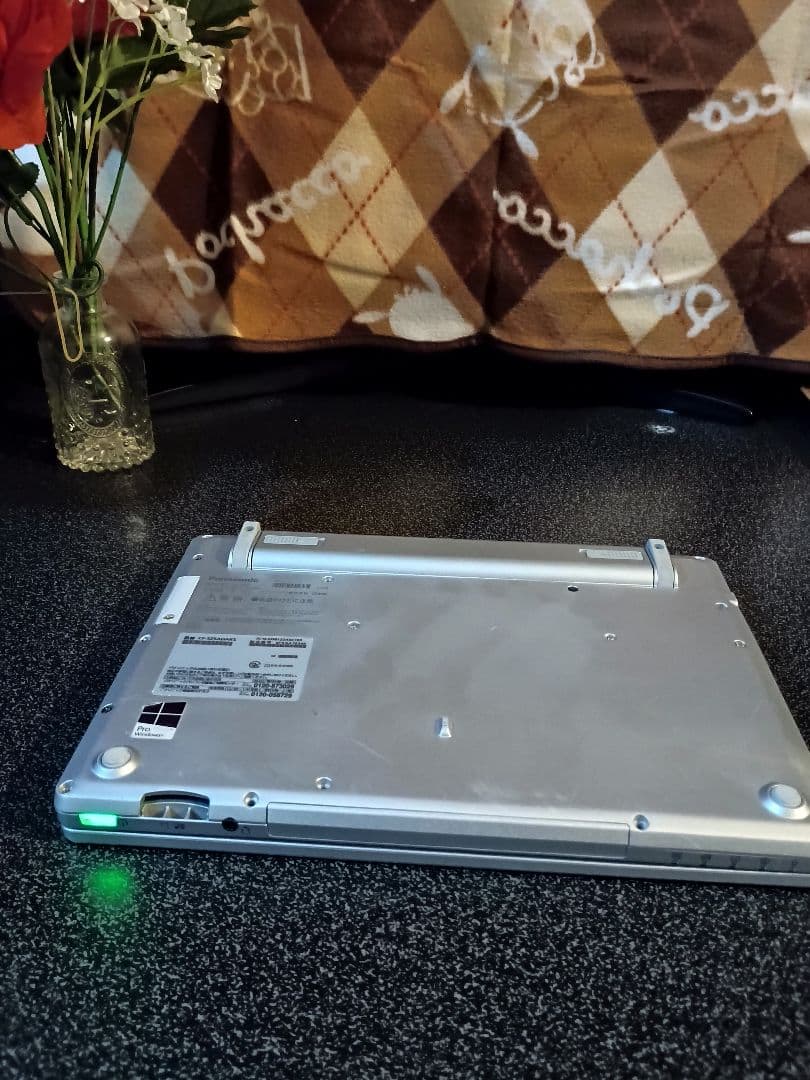 ​【美品】パソコンOffice2024付 レッツノート SSD240gb　②