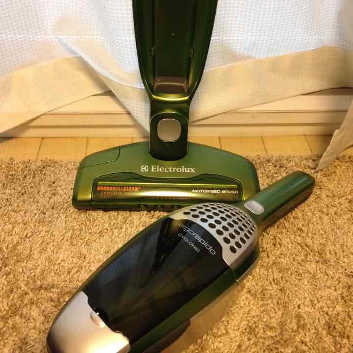 美品！エルゴラビート 2in1 コードレス掃除機