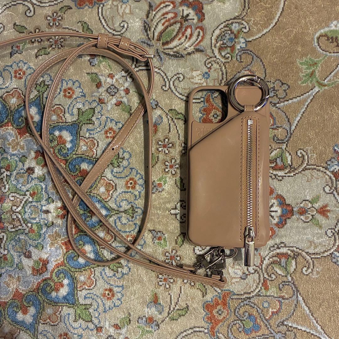 【ajew]iPhone14,16e共通 ケース