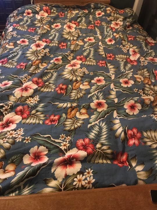 値下げ★ハワイアンキルティングベッドカバーインポート両面