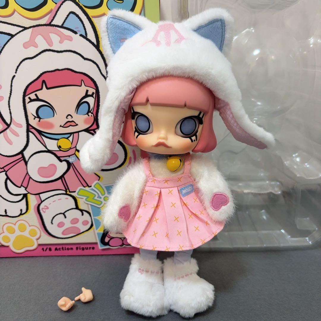 POPMART MOLLY Peekaboo 1/8 アクションフィギュア