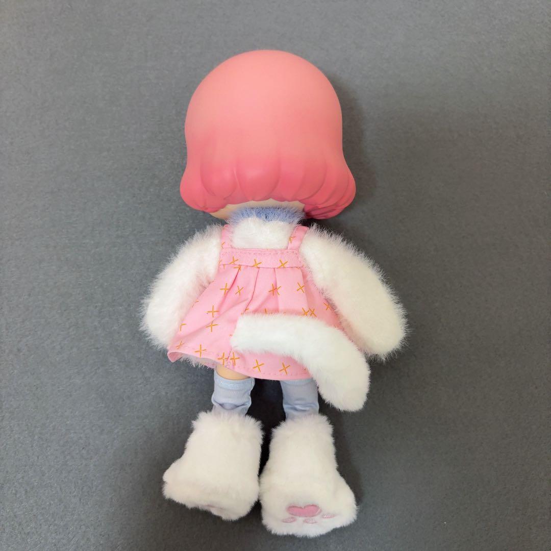 POPMART MOLLY Peekaboo 1/8 アクションフィギュア