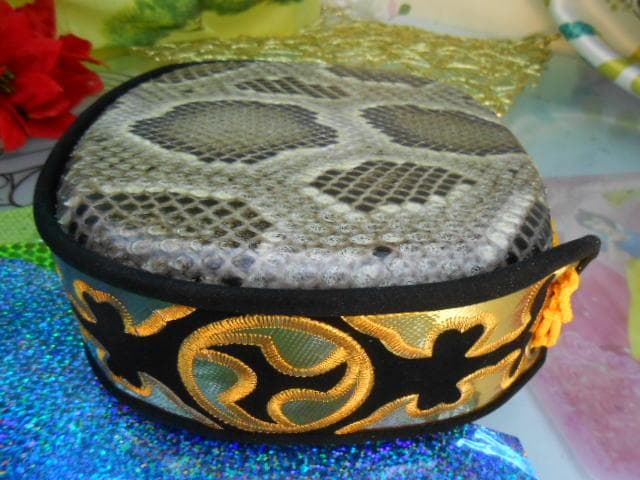 (送料無料)19.980円　盛嶋開鐘チーガ(木枠)を蛇皮強化(蛇皮)型チーガに!