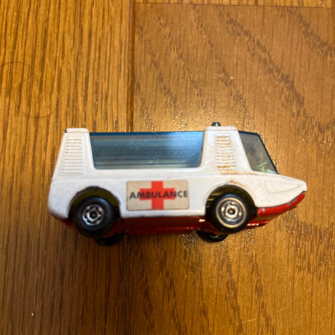 【昭和レトロ】トミカ製　都営バス/メーカー不明　救急車