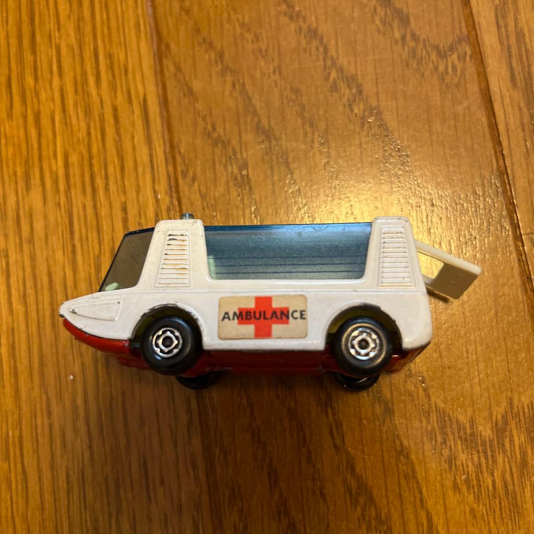 【昭和レトロ】トミカ製　都営バス/メーカー不明　救急車
