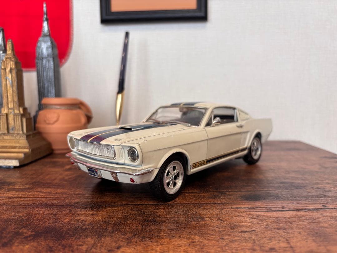 Ford Mustang GT350 1/18 ミニカー