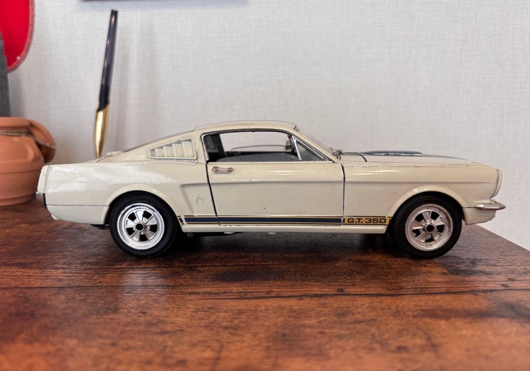 Ford Mustang GT350 1/18 ミニカー