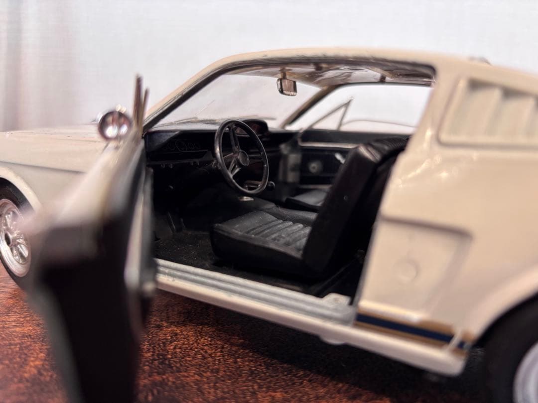 Ford Mustang GT350 1/18 ミニカー
