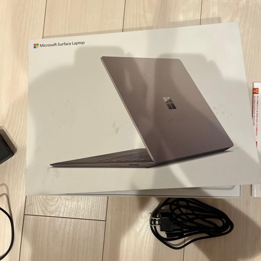 大特価！美品！　Surface laptop ケース付き！