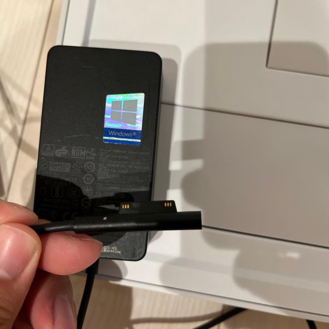 大特価！美品！　Surface laptop ケース付き！