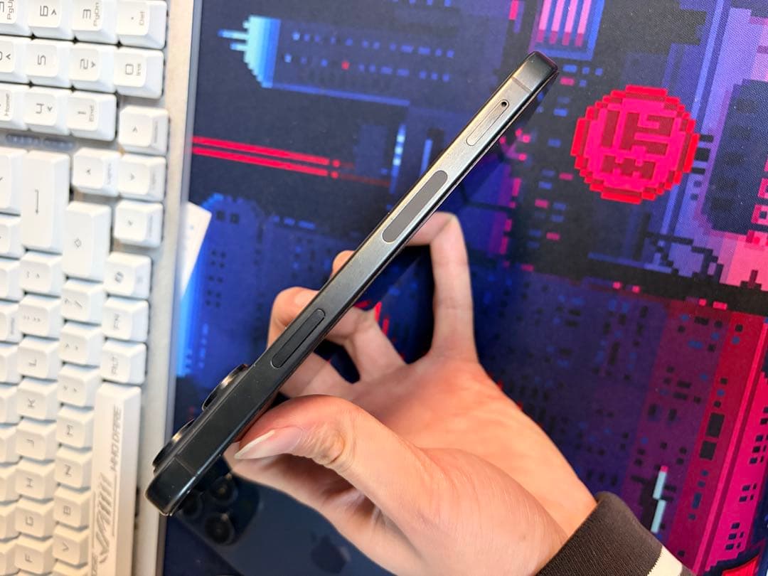 極美品iPhone15Promax 256G/US/100%/物理SIM