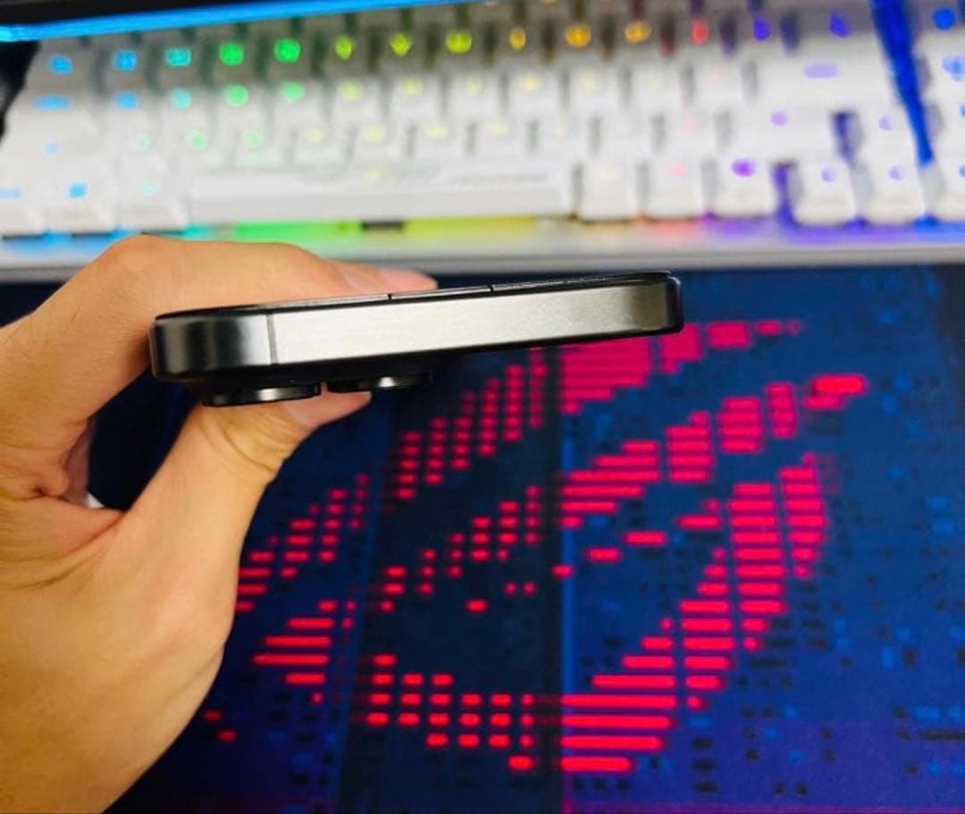 極美品iPhone15Promax 256G/US/100%/物理SIM