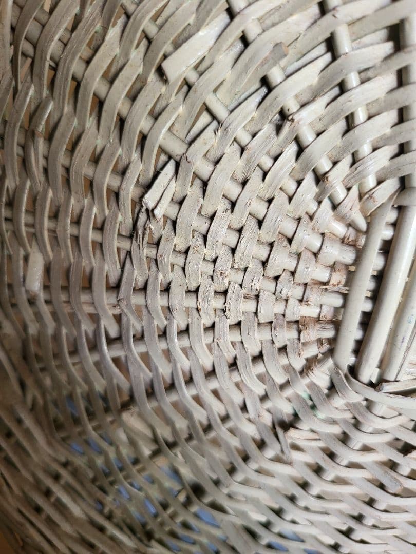 バスケット　カゴ　藤　木製ビーズ の 取っ手　レトロ　古道具