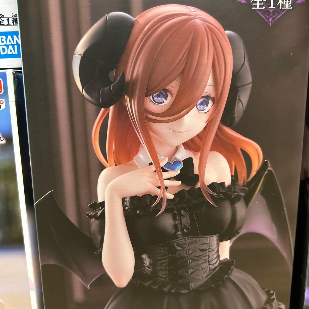 ワンピース　五等分　転スラ　オーバーロード　フィギュアまとめ売り　美少女　8点