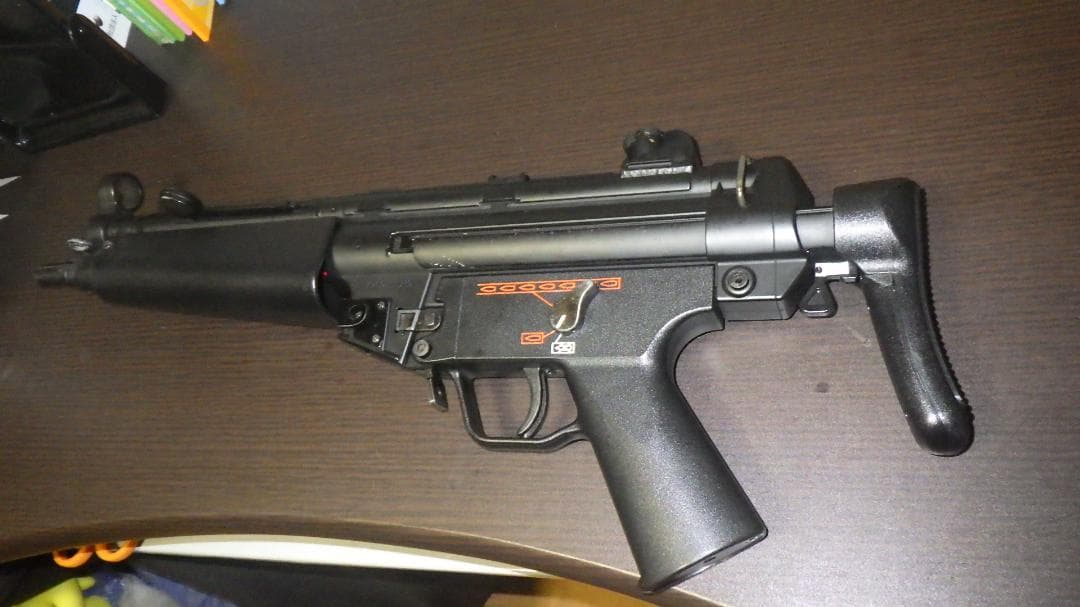 か*ん様 東京マルイ　電動ガン　MP5A5　　初速　80ｍ／ｓ