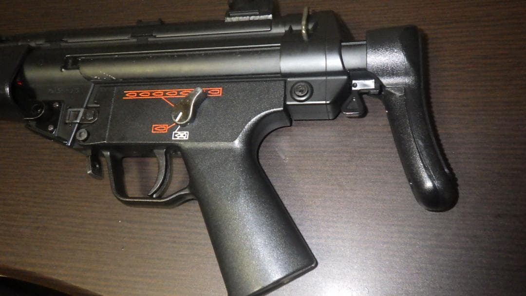 か*ん様 東京マルイ　電動ガン　MP5A5　　初速　80ｍ／ｓ